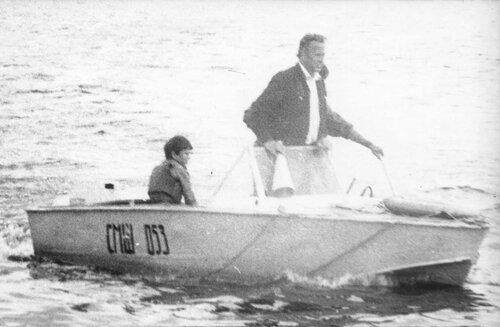 1987 Крапивин Владислав на катере